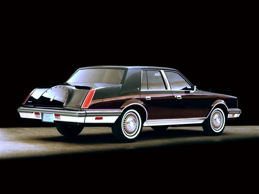  Lincoln Continental 1982 года  (фото 3 из 6)